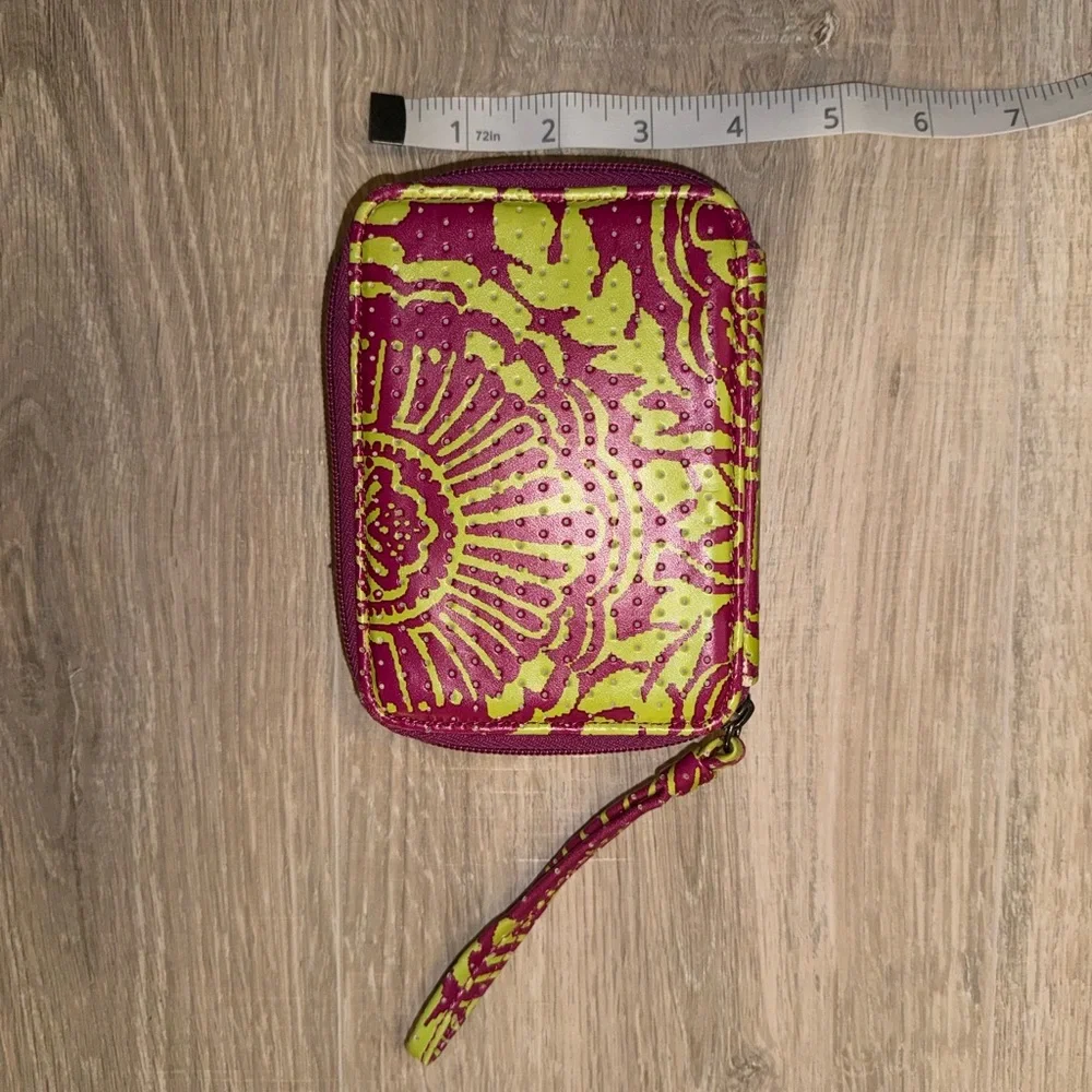 NWT Echo Purple and Green Zipper Wallet